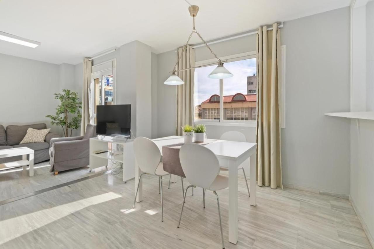 Apartamento En Calle Cuarteles De Dos Habitaciones Málaga Extérieur photo